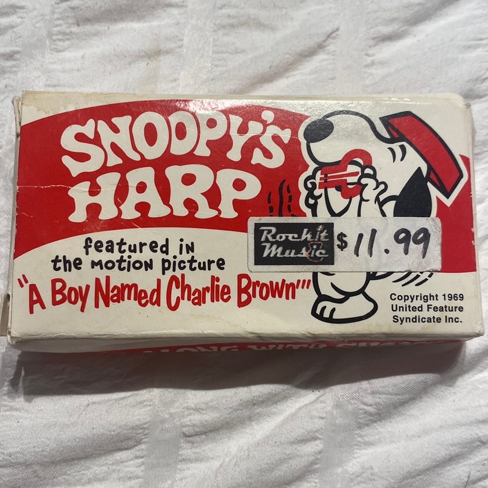 Snoopys harp